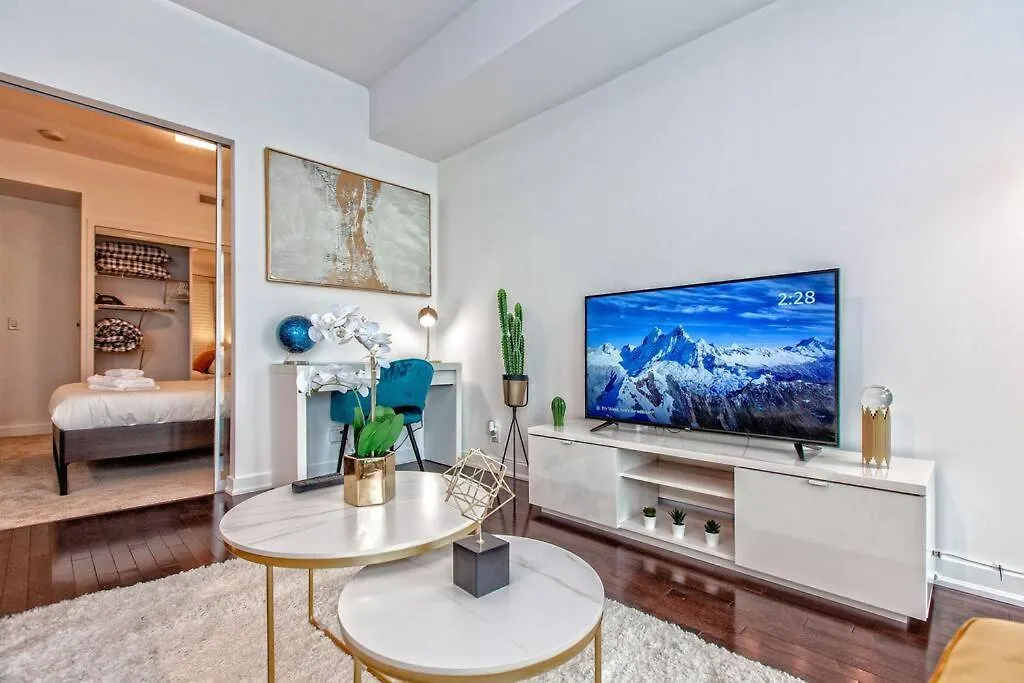Apartment Lux Condo Near Cn Tower W/Amazing View + Parking! Canada