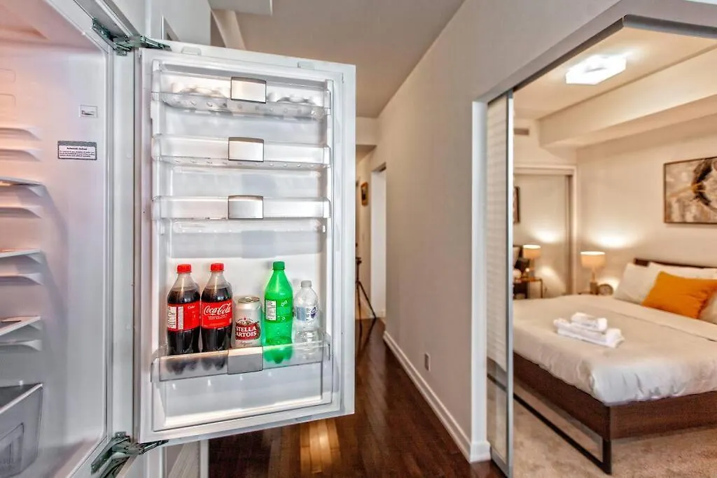 Apartment Lux Condo Near Cn Tower W/Amazing View + Parking! Canada